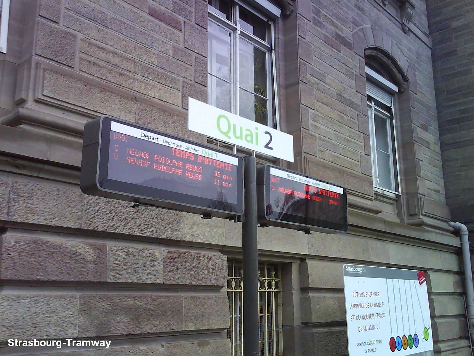 L'afficheur du temps d'attente du quai 2.